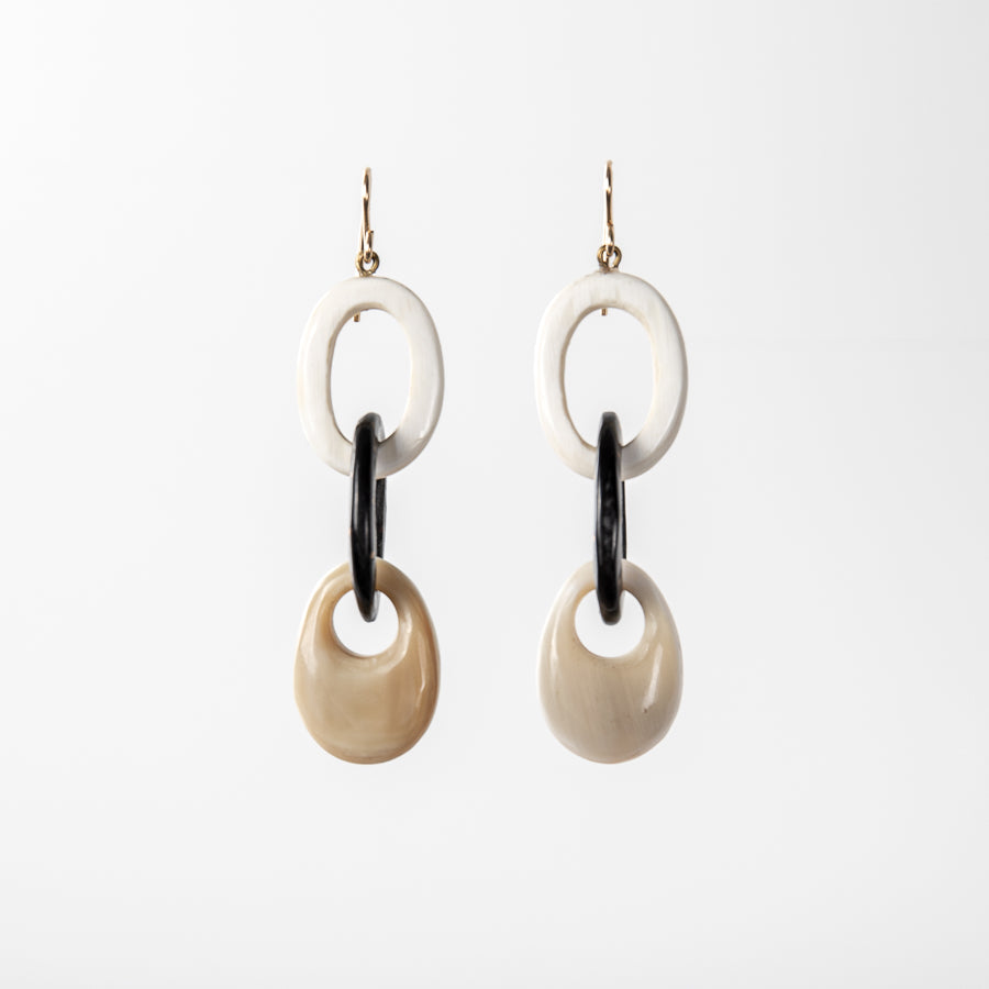 Kiuongo Earrings Random Light and Dark