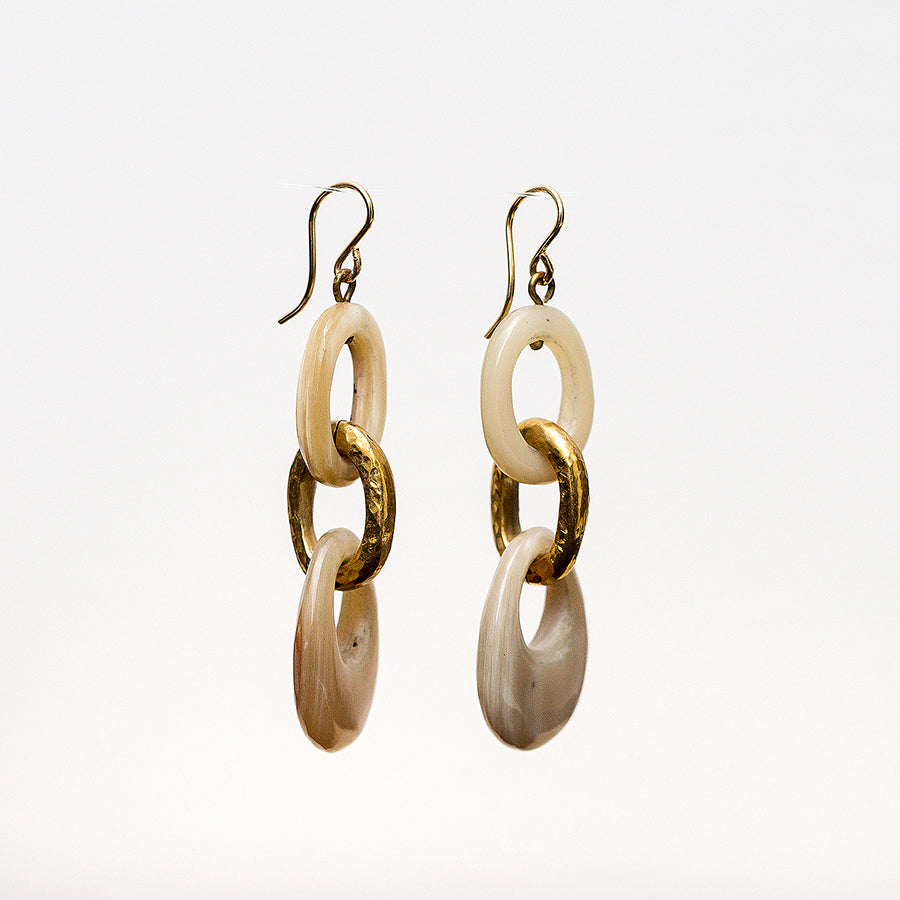 Kiungo Golden Earrings Light