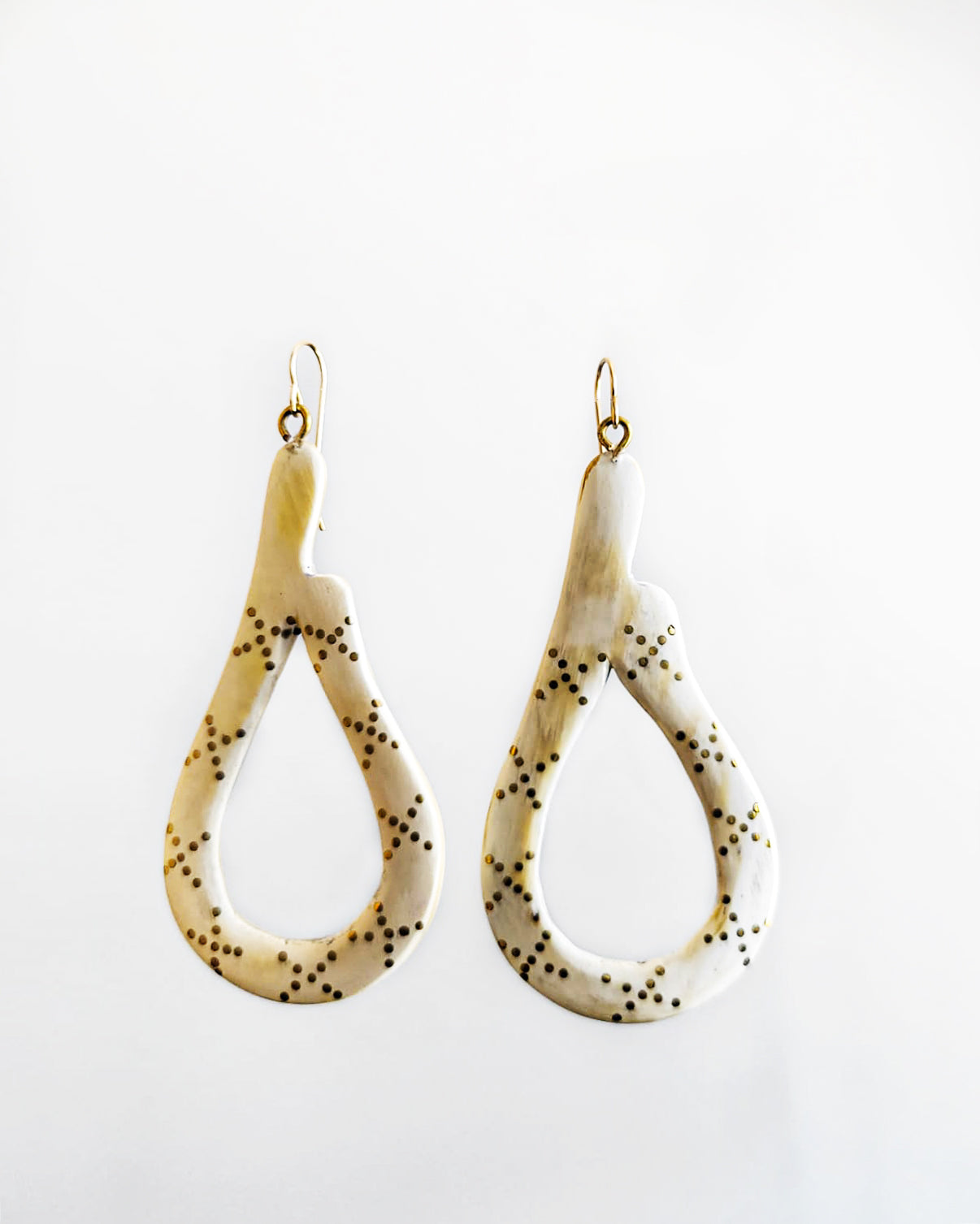 Weza Earrings Light