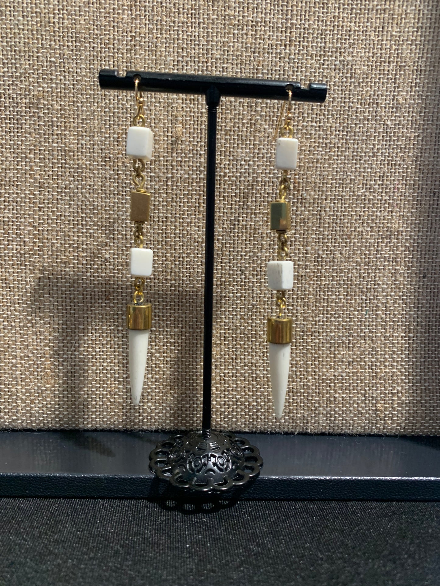 Kalasha Earrings White